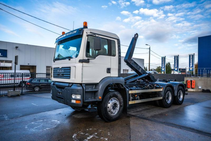 MAN TGA 33.360 BB - Hook lift: gambar 1 MAN TGA 33.360 BB - Hook lift: gambar 1