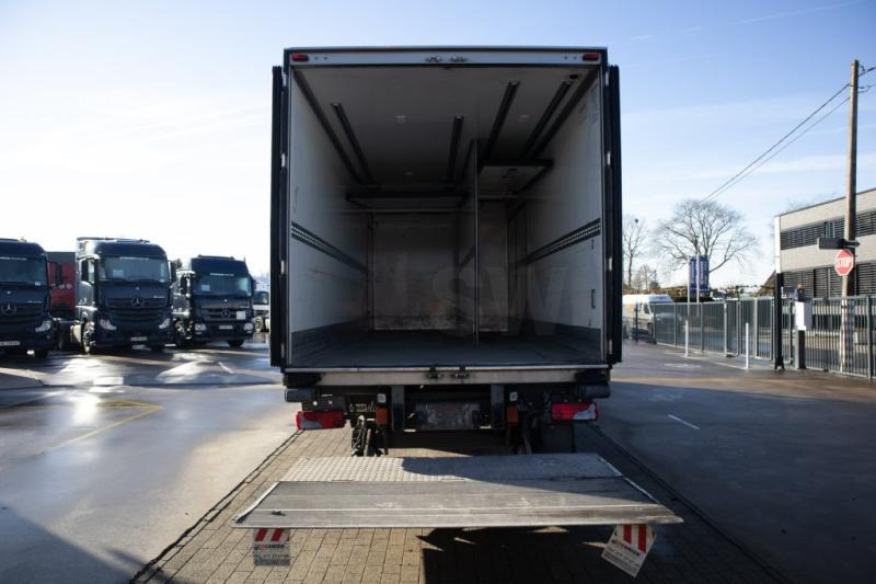 Truk berpendingin MAN TGL 12.220 BL - THERMOKING: gambar 9 Truk berpendingin MAN TGL 12.220 BL - THERMOKING: gambar 9