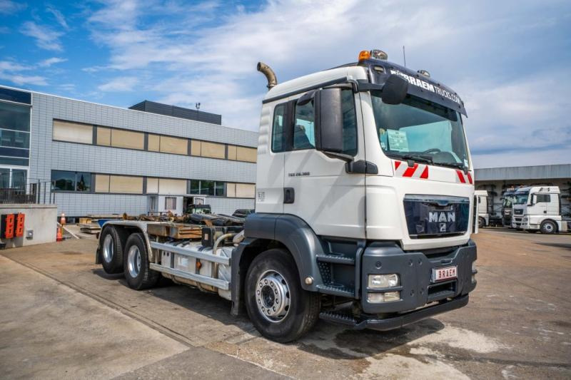 MAN TGS 28.360 BL+INTARDER+10 Pneus/tires - Hook lift: gambar 2 MAN TGS 28.360 BL+INTARDER+10 Pneus/tires - Hook lift: gambar 2