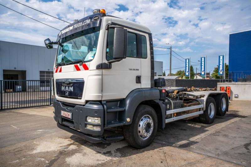 MAN TGS 28.360 BL+INTARDER+10 Pneus/tires - Hook lift: gambar 1 MAN TGS 28.360 BL+INTARDER+10 Pneus/tires - Hook lift: gambar 1