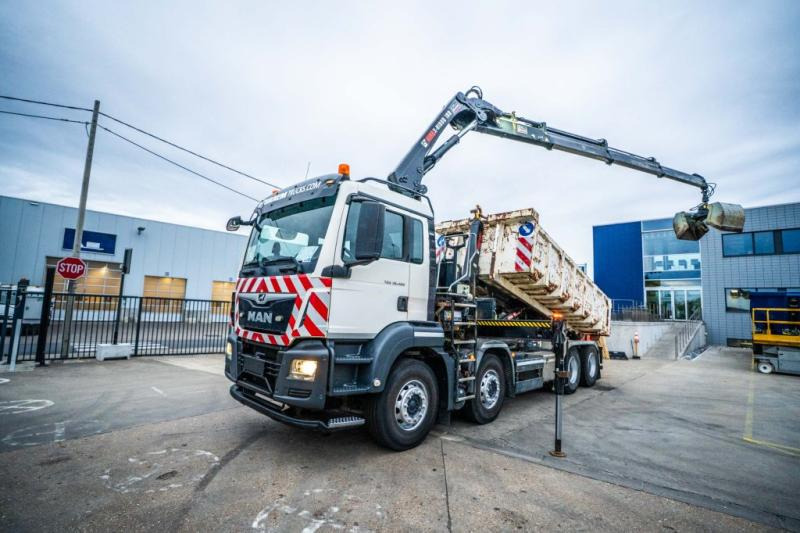 MAN TGS 32.420 BL + HIAB X-HIDUO 188/3x - Hook lift, Truk derek: gambar 1 MAN TGS 32.420 BL + HIAB X-HIDUO 188/3x - Hook lift, Truk derek: gambar 1