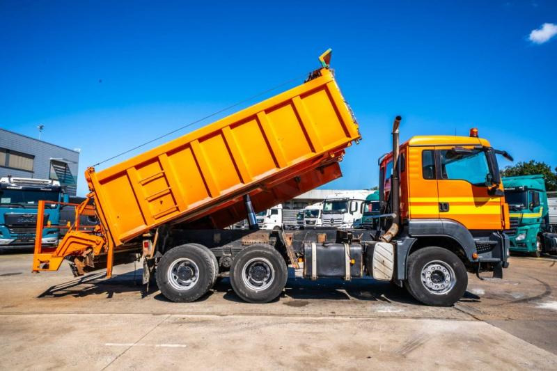 MAN TGS 33.360 BB - Truk jungkit: gambar 2 MAN TGS 33.360 BB - Truk jungkit: gambar 2
