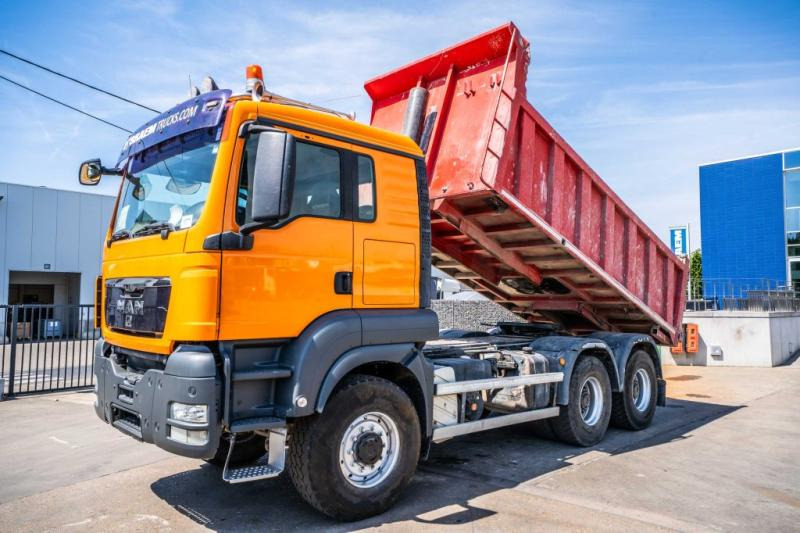 MAN TGS 33.440 BB TIPPER / TRACTOR - Truk jungkit: gambar 1 MAN TGS 33.440 BB TIPPER / TRACTOR - Truk jungkit: gambar 1
