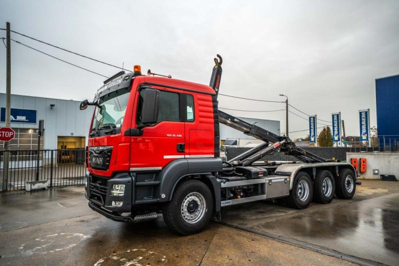 MAN TGS 35.430 BL - HIAB - Hook lift: gambar 1 MAN TGS 35.430 BL - HIAB - Hook lift: gambar 1