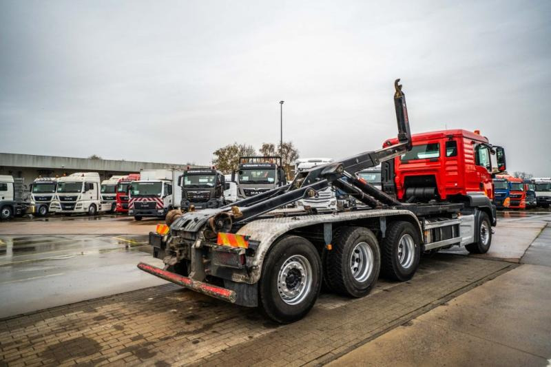 MAN TGS 35.430 BL - HIAB - Hook lift: gambar 4 MAN TGS 35.430 BL - HIAB - Hook lift: gambar 4