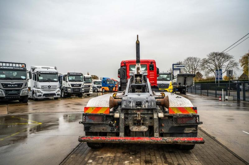 MAN TGS 35.430 BL - HIAB - Hook lift: gambar 5 MAN TGS 35.430 BL - HIAB - Hook lift: gambar 5