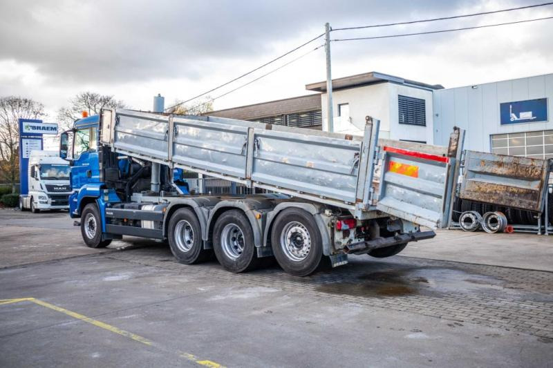 MAN TGS 35.440 BL 8x4-4 - Truk jungkit: gambar 4 MAN TGS 35.440 BL 8x4-4 - Truk jungkit: gambar 4