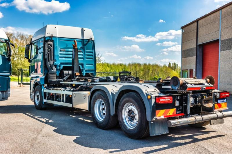 MAN TGX 26.510 6x2-4 LL + AJK - Hook lift: gambar 5 MAN TGX 26.510 6x2-4 LL + AJK - Hook lift: gambar 5