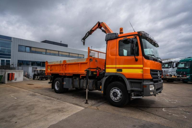Mercedes ACTROS 1832 K + Palfinger 10 t/m - Truk jungkit, Truk derek: gambar 2 Mercedes ACTROS 1832 K + Palfinger 10 t/m - Truk jungkit, Truk derek: gambar 2