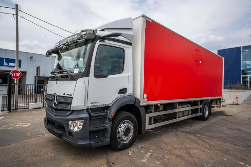 Mercedes ACTROS 2127 L+DHOLLANDIA 2T. - Truk box: gambar 1 Mercedes ACTROS 2127 L+DHOLLANDIA 2T. - Truk box: gambar 1