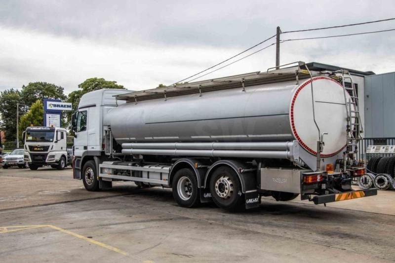 Mercedes ACTROS 2544-MP3+MAGYAR INOX18.200L+17.700L/2X6COMP - Truk tangki: gambar 5 Mercedes ACTROS 2544-MP3+MAGYAR INOX18.200L+17.700L/2X6COMP - Truk tangki: gambar 5