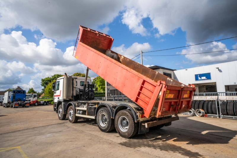 Mercedes ACTROS 3241 K -MP3-E5 - Truk jungkit: gambar 5 Mercedes ACTROS 3241 K -MP3-E5 - Truk jungkit: gambar 5