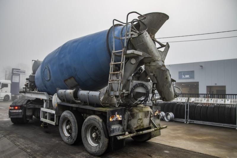 Mol BETON MIXER/MALAXEUR/MISCHER 12M3+MOTOR/MOTEUR - Semi-trailer mixer beton: gambar 2 Mol BETON MIXER/MALAXEUR/MISCHER 12M3+MOTOR/MOTEUR - Semi-trailer mixer beton: gambar 2