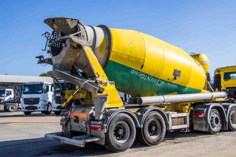 Mol MOL-BETON MIXER/MALAXEUR/MISCHER 10M3 - Semi-trailer mixer beton: gambar 4 Mol MOL-BETON MIXER/MALAXEUR/MISCHER 10M3 - Semi-trailer mixer beton: gambar 4