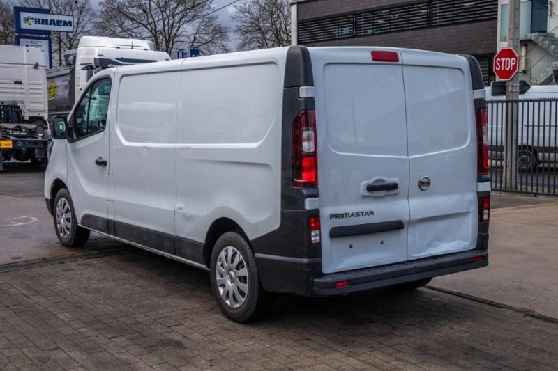 Nissan Primastar - Van kecil: gambar 4 Nissan Primastar - Van kecil: gambar 4