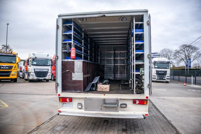 Renault MIDLUM 180 DCI (8.5t) - Truk box: gambar 5 Renault MIDLUM 180 DCI (8.5t) - Truk box: gambar 5