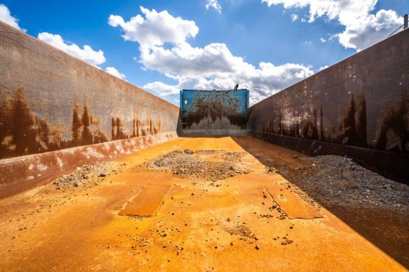 Truk jungkit Scania P380: gambar 8