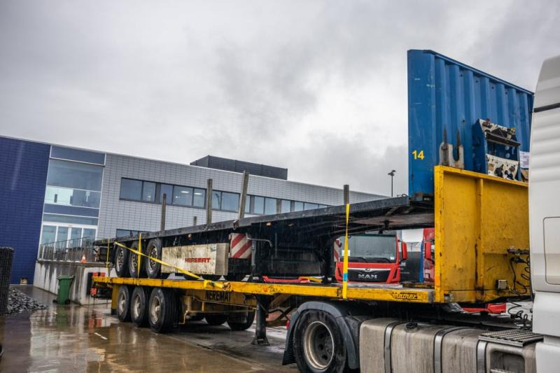 Krone SD27-PLATEAU-39000 KG MTM - Semi-trailer: gambar 2 Krone SD27-PLATEAU-39000 KG MTM - Semi-trailer: gambar 2