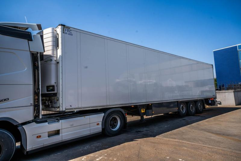 Schmitz SCB-S3B-CARRIER VECTOR 1550 - Semi-trailer: gambar 1 Schmitz SCB-S3B-CARRIER VECTOR 1550 - Semi-trailer: gambar 1