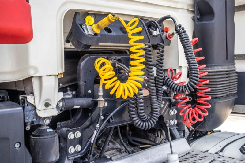 DAF XF 460-6X2-380 000 KM+ADR - Tractor head: gambar 5 DAF XF 460-6X2-380 000 KM+ADR - Tractor head: gambar 5