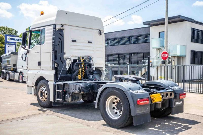MAN TGX 18.460 XLX BLS+ INTARDER - Tractor head: gambar 4 MAN TGX 18.460 XLX BLS+ INTARDER - Tractor head: gambar 4