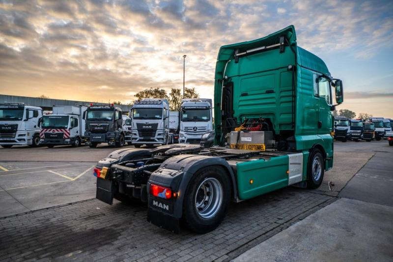 MAN TGX 18.500 XLX BLS + KIPHYDR. - Tractor head: gambar 5 MAN TGX 18.500 XLX BLS + KIPHYDR. - Tractor head: gambar 5