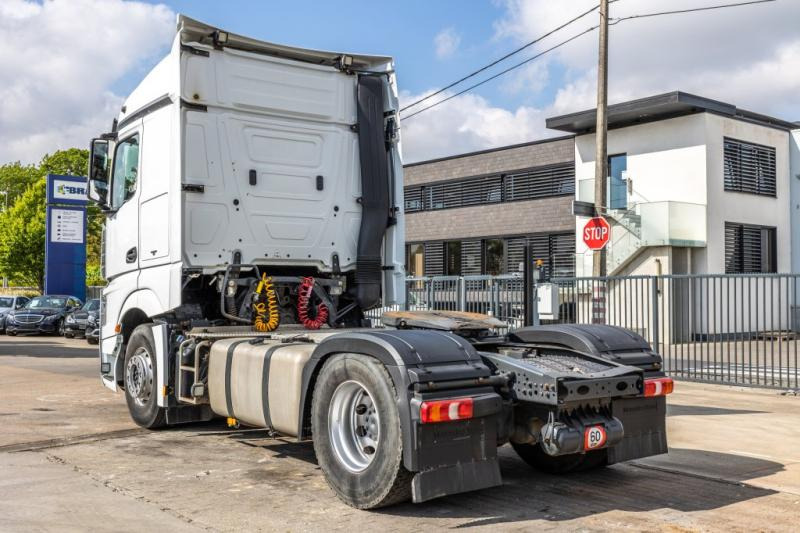 Mercedes ACTROS 1945 (1845) LS - Tractor head: gambar 4 Mercedes ACTROS 1945 (1845) LS - Tractor head: gambar 4