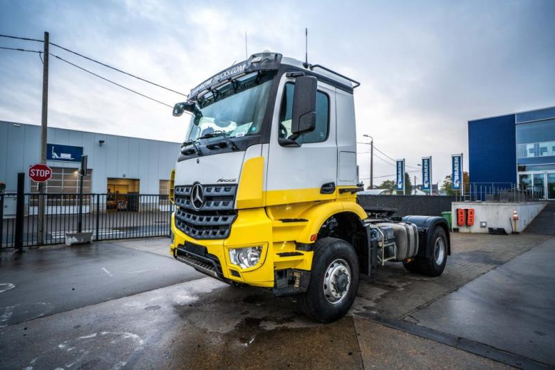 Mercedes AROCS 2045 AS (cardan) - Tractor head: gambar 1 Mercedes AROCS 2045 AS (cardan) - Tractor head: gambar 1