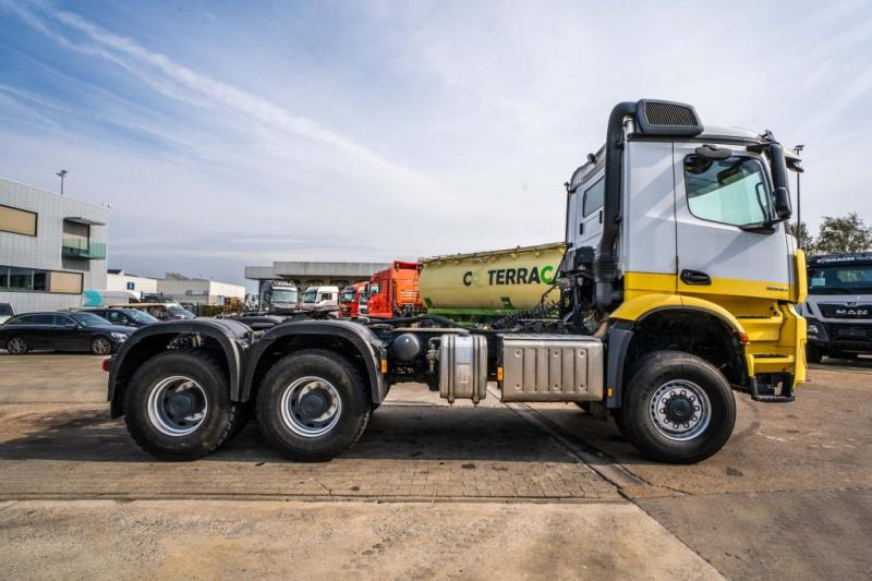 Mercedes AROCS 3345 AS - Tractor head: gambar 3 Mercedes AROCS 3345 AS - Tractor head: gambar 3