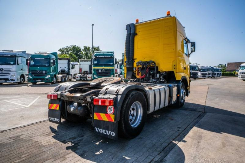 Volvo FH 400 - HYDR. - Tractor head: gambar 4 Volvo FH 400 - HYDR. - Tractor head: gambar 4