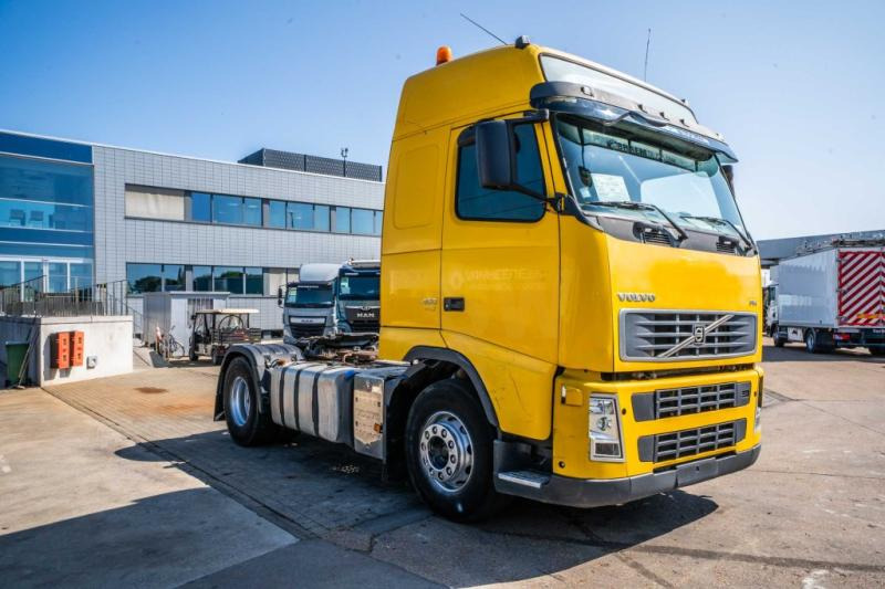 Volvo FH 400 - HYDR. - Tractor head: gambar 2 Volvo FH 400 - HYDR. - Tractor head: gambar 2