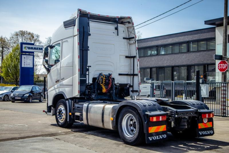 Volvo FH 420 - Tractor head: gambar 4 Volvo FH 420 - Tractor head: gambar 4