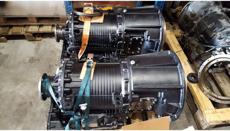 Terberg Allison MT643,MD3060,MD3000,ZF 6WG211 - Traktor terminal: gambar 1 Terberg Allison MT643,MD3060,MD3000,ZF 6WG211 - Traktor terminal: gambar 1