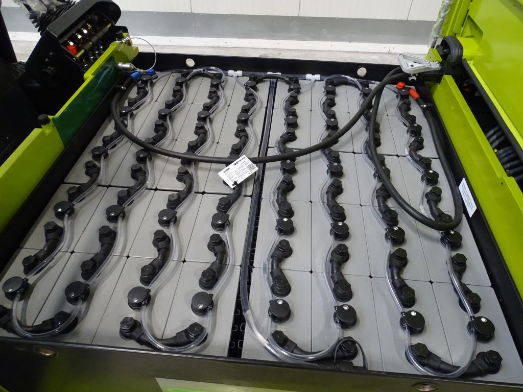 Clark GEX50 - Forklift listrik: gambar 2 Clark GEX50 - Forklift listrik: gambar 2
