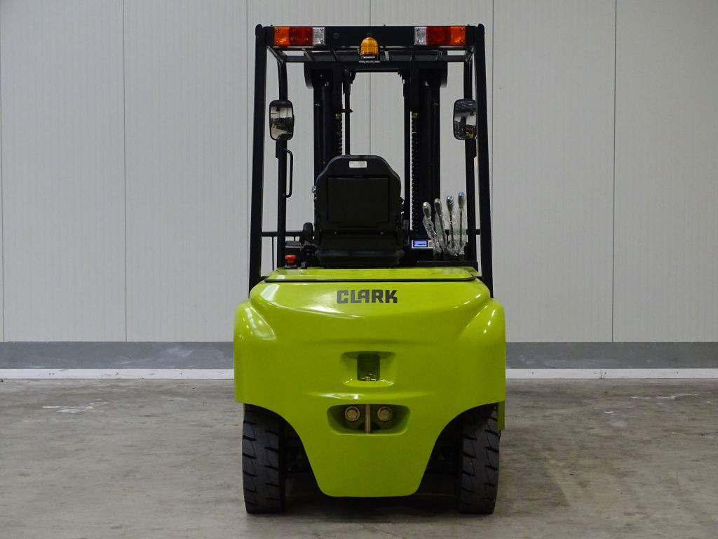 Clark GEX50 - Forklift listrik: gambar 5 Clark GEX50 - Forklift listrik: gambar 5