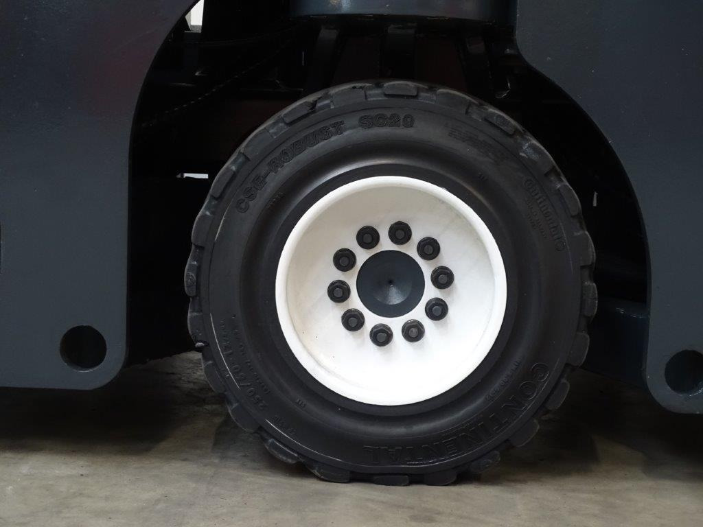 Combilift C3000 - Loader empat arah: gambar 2 Combilift C3000 - Loader empat arah: gambar 2