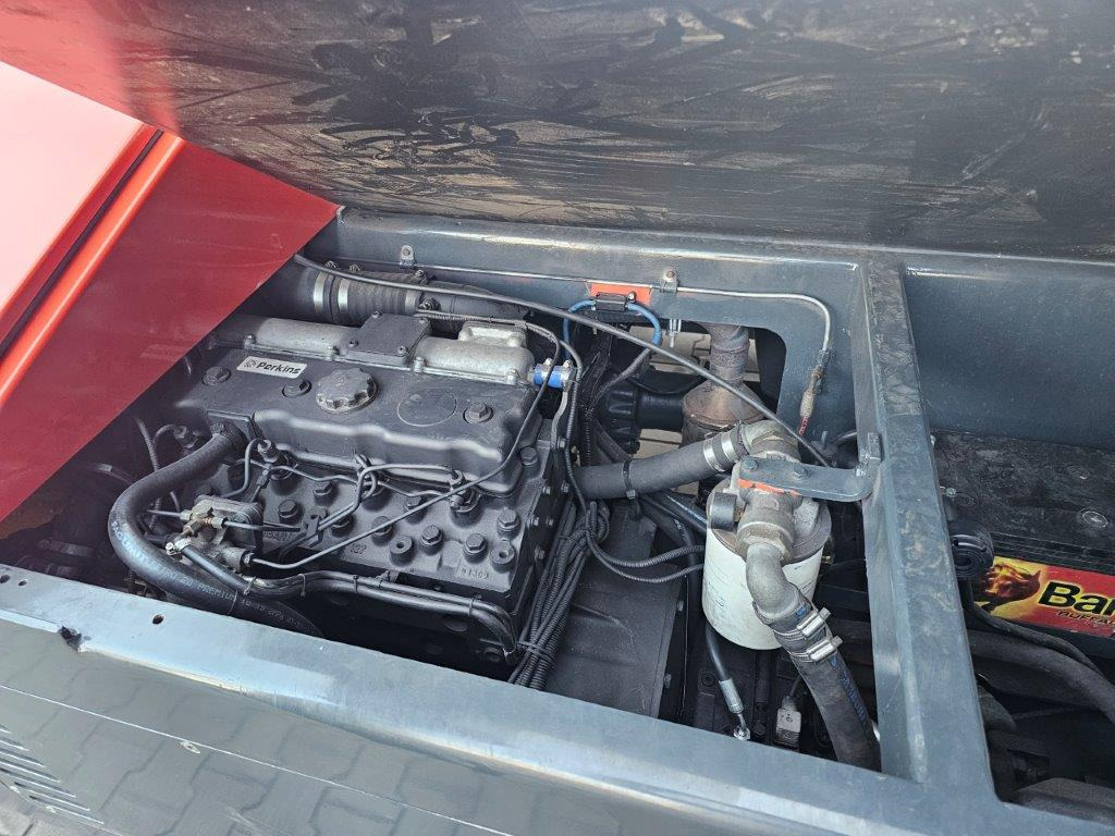 Fantuzzi SF60U - TRAVERSE - Pemuat samping: gambar 2 Fantuzzi SF60U - TRAVERSE - Pemuat samping: gambar 2