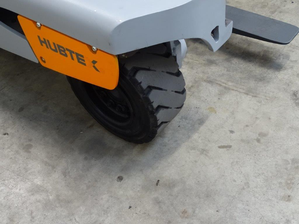 Loader empat arah Hubtex DQ45-G - TRIPLEX: gambar 10 Loader empat arah Hubtex DQ45-G - TRIPLEX: gambar 10