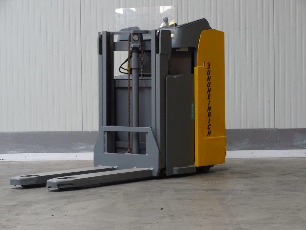 Penumpuk Jungheinrich ESD120: gambar 1