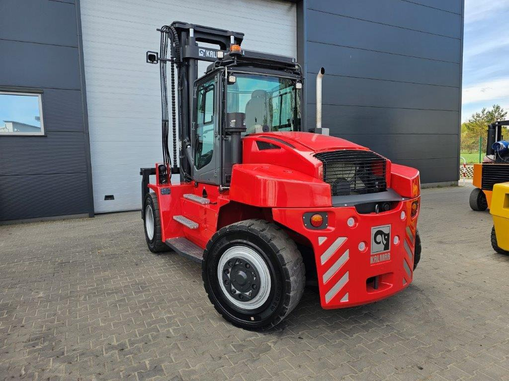 Kalmar DCG120-6 - Penanganan kontainer: gambar 4 Kalmar DCG120-6 - Penanganan kontainer: gambar 4
