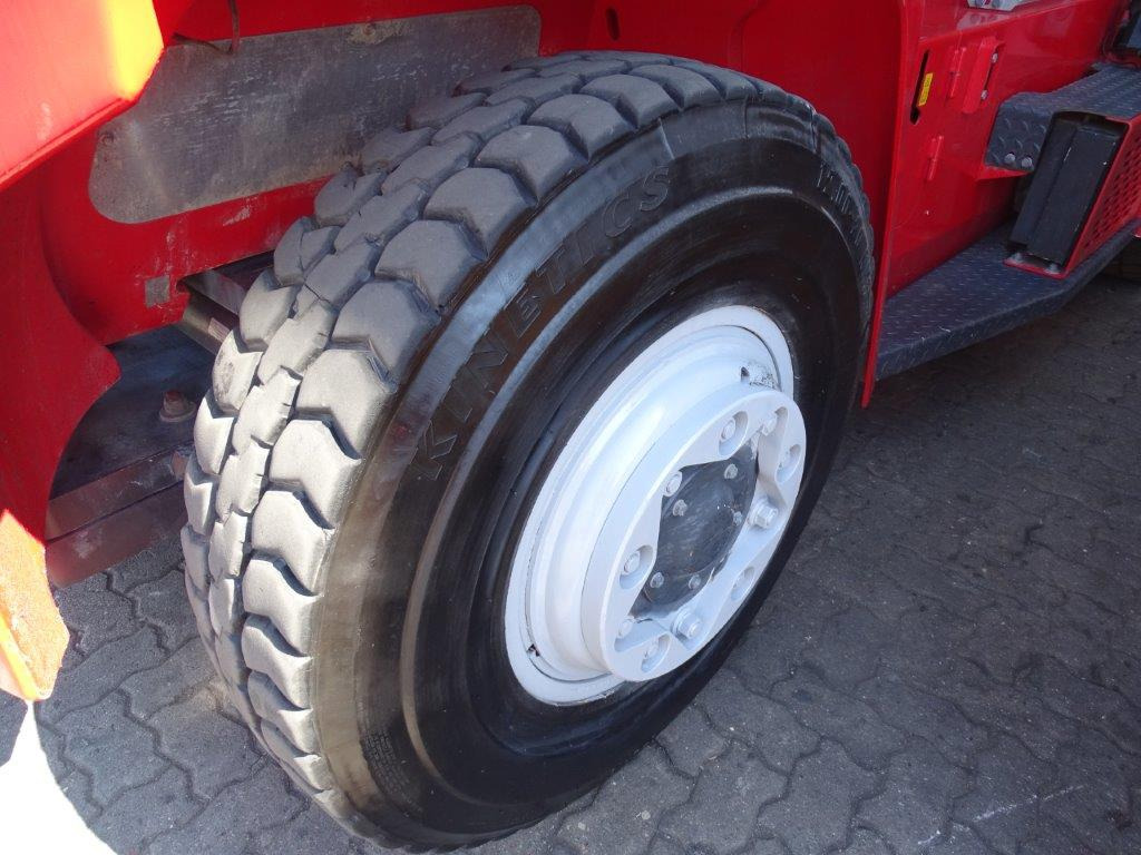 Kalmar DCG127-6 - Forklift diesel: gambar 2 Kalmar DCG127-6 - Forklift diesel: gambar 2