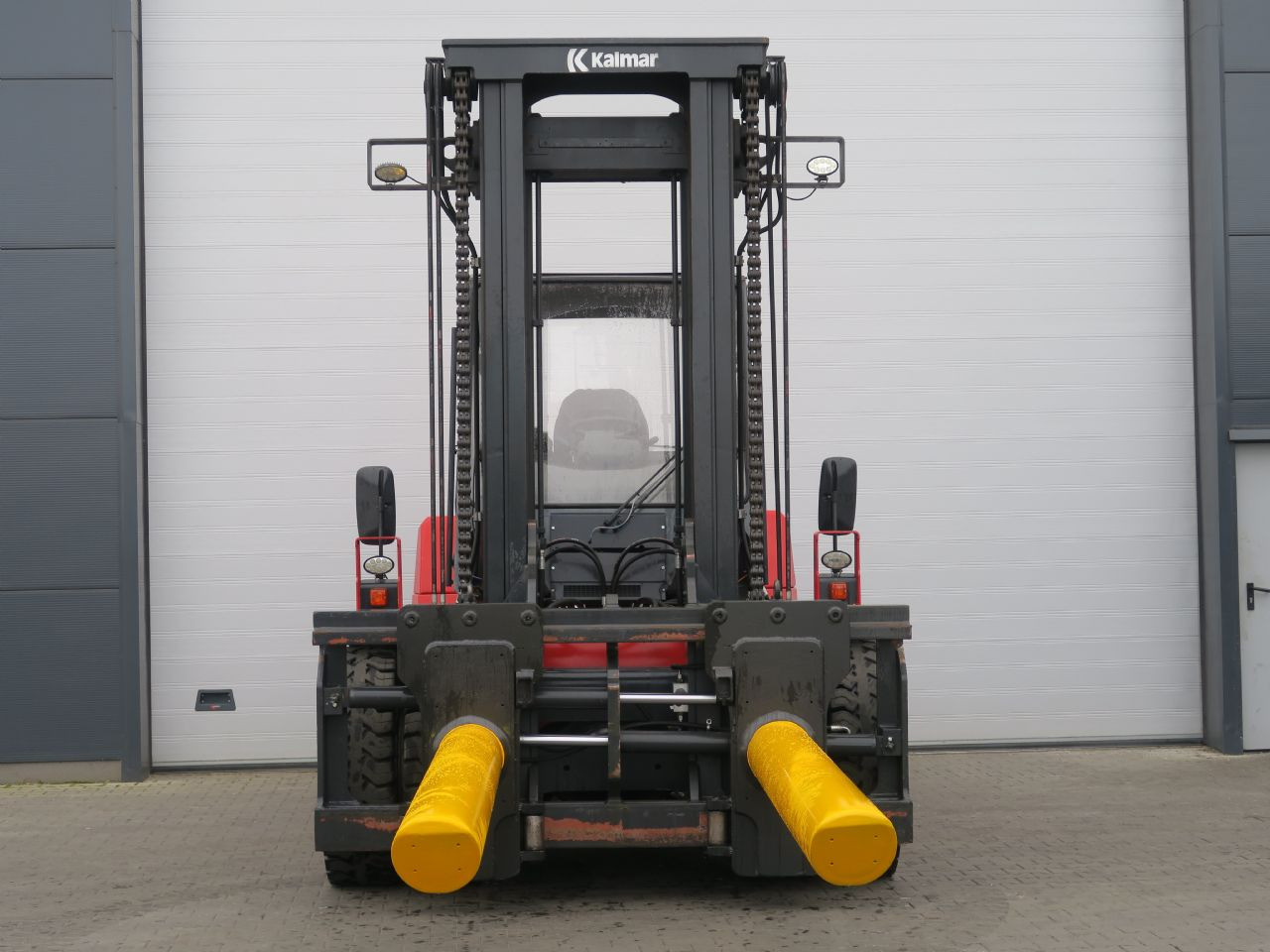 Kalmar DCG150-12 - DORN - Forklift diesel: gambar 2 Kalmar DCG150-12 - DORN - Forklift diesel: gambar 2