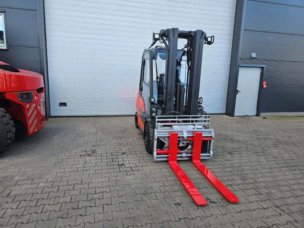 Linde H35D-01 - TRIPLEX - NEU MODEL - Forklift diesel: gambar 4 Linde H35D-01 - TRIPLEX - NEU MODEL - Forklift diesel: gambar 4