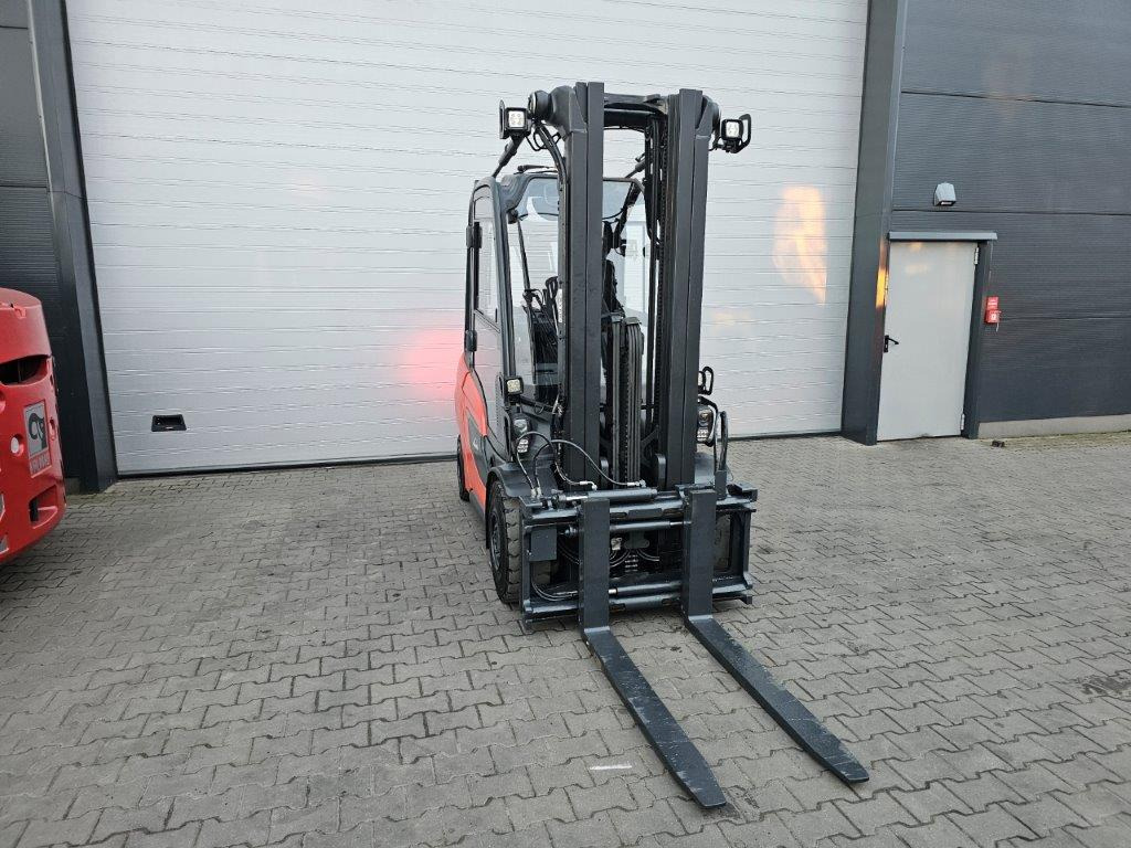 Linde H35D-01 - TRIPLEX - NEU MODEL - Forklift diesel: gambar 4 Linde H35D-01 - TRIPLEX - NEU MODEL - Forklift diesel: gambar 4