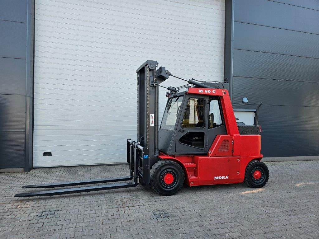 Mora M80C - Forklift: gambar 1 Mora M80C - Forklift: gambar 1
