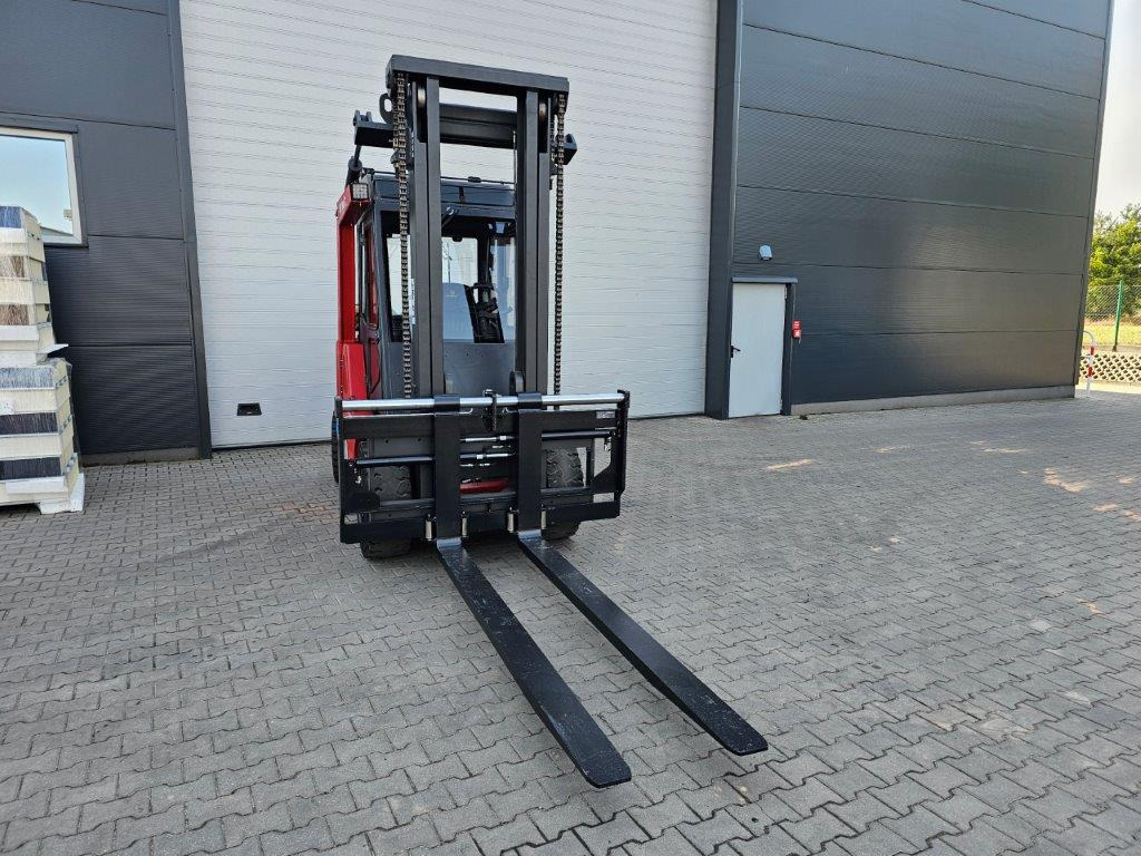 Mora M80C - Forklift: gambar 4 Mora M80C - Forklift: gambar 4