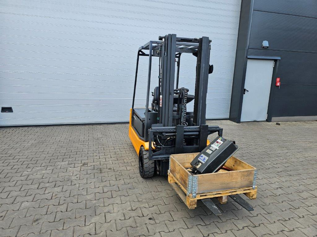 Still R20-16 - TRIPLEX - Forklift listrik: gambar 4 Still R20-16 - TRIPLEX - Forklift listrik: gambar 4