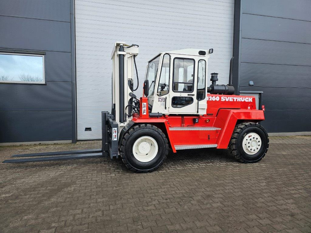 Svetruck 1260-30 - Forklift diesel: gambar 1 Svetruck 1260-30 - Forklift diesel: gambar 1