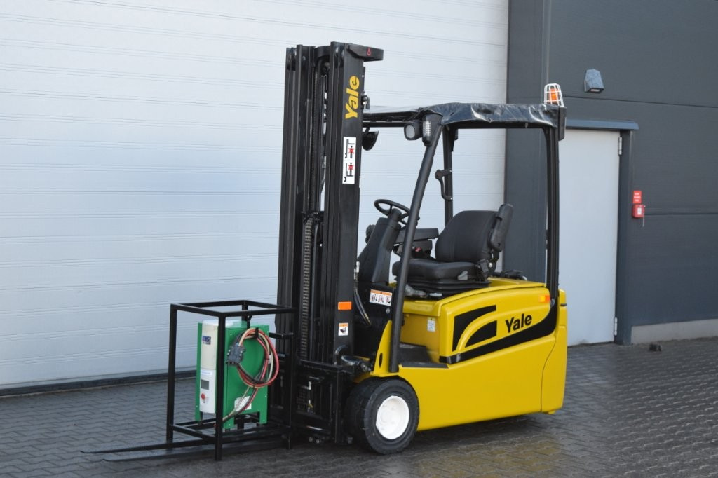 Yale ERP16VT - TRIPLEX - Forklift listrik: gambar 1 Yale ERP16VT - TRIPLEX - Forklift listrik: gambar 1