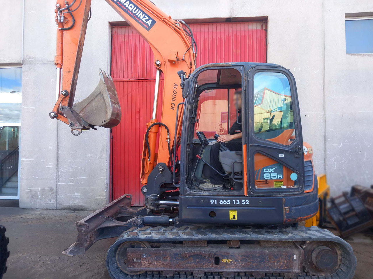 DOOSAN DX85R-3 - Ekskavator mini: gambar 1 DOOSAN DX85R-3 - Ekskavator mini: gambar 1